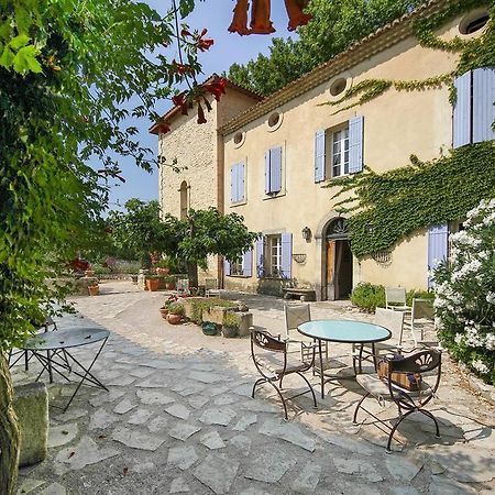 Gite Des Carmes And Spa Le Thor Bagian luar foto