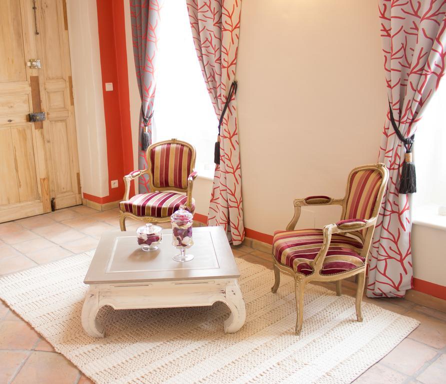 Gite Des Carmes And Spa Le Thor Bagian luar foto