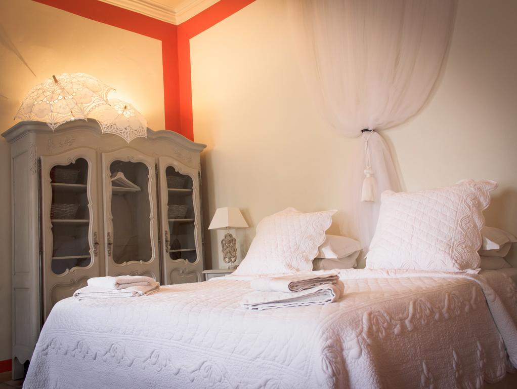 Gite Des Carmes And Spa Le Thor Bagian luar foto