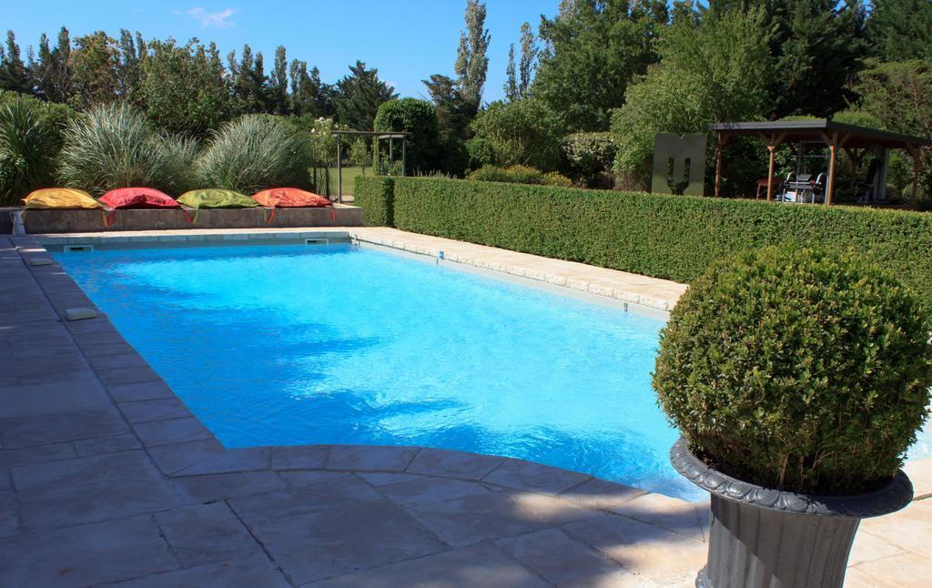 Gite Des Carmes And Spa Le Thor Bagian luar foto