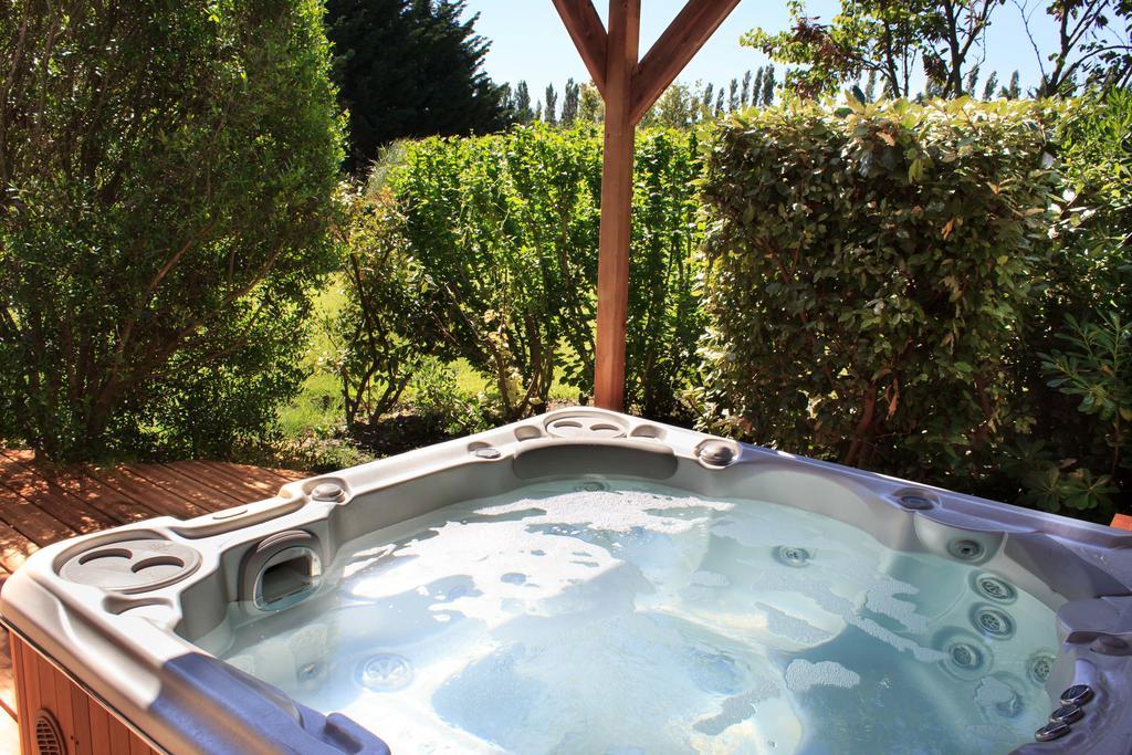 Gite Des Carmes And Spa Le Thor Bagian luar foto