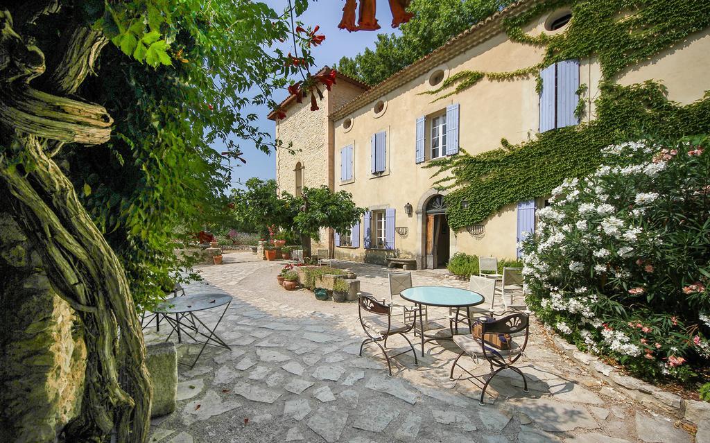 Gite Des Carmes And Spa Le Thor Bagian luar foto